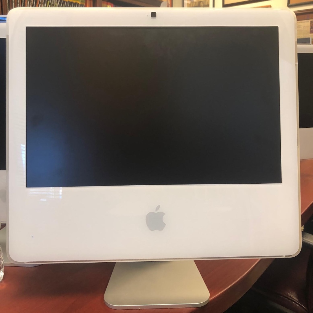 iMac G5 - iSight model